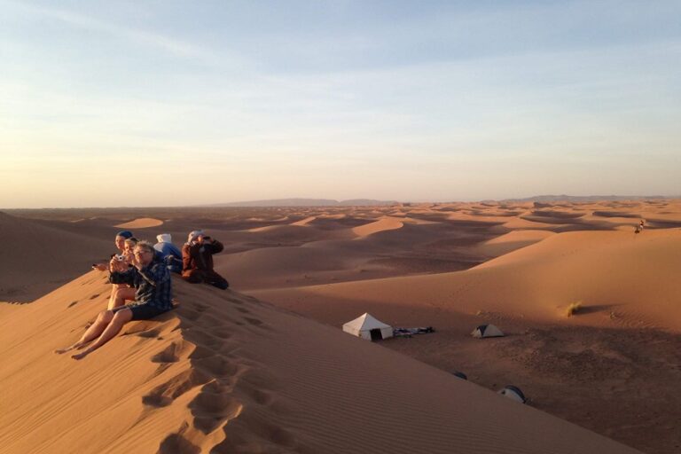 Lire la suite à propos de l’article Regarder les étoiles et marcher dans les dunes 8 jours 7 nuits